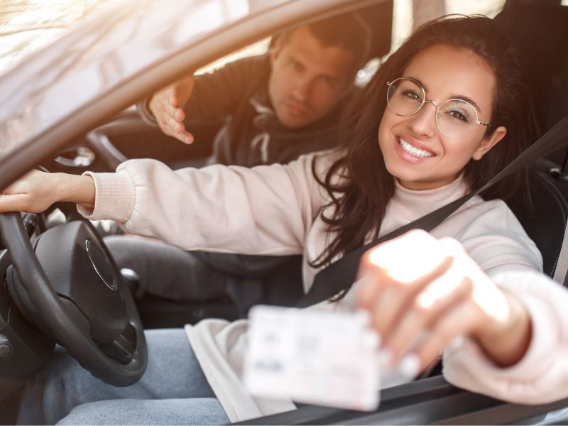 Sospensione breve della patente e sospensione ordinaria